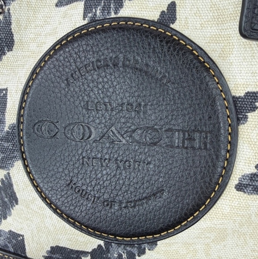 COACH - Dempsey Tote 22 WithHoundstooth Print And Patch - Picture 3 of 15